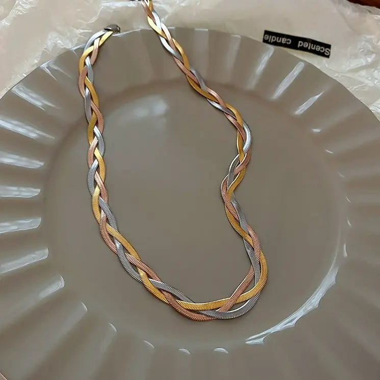 Elegantní náhrdelník | Zlato